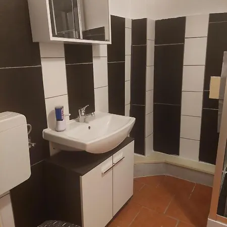 Appartement Ferienwohnung *